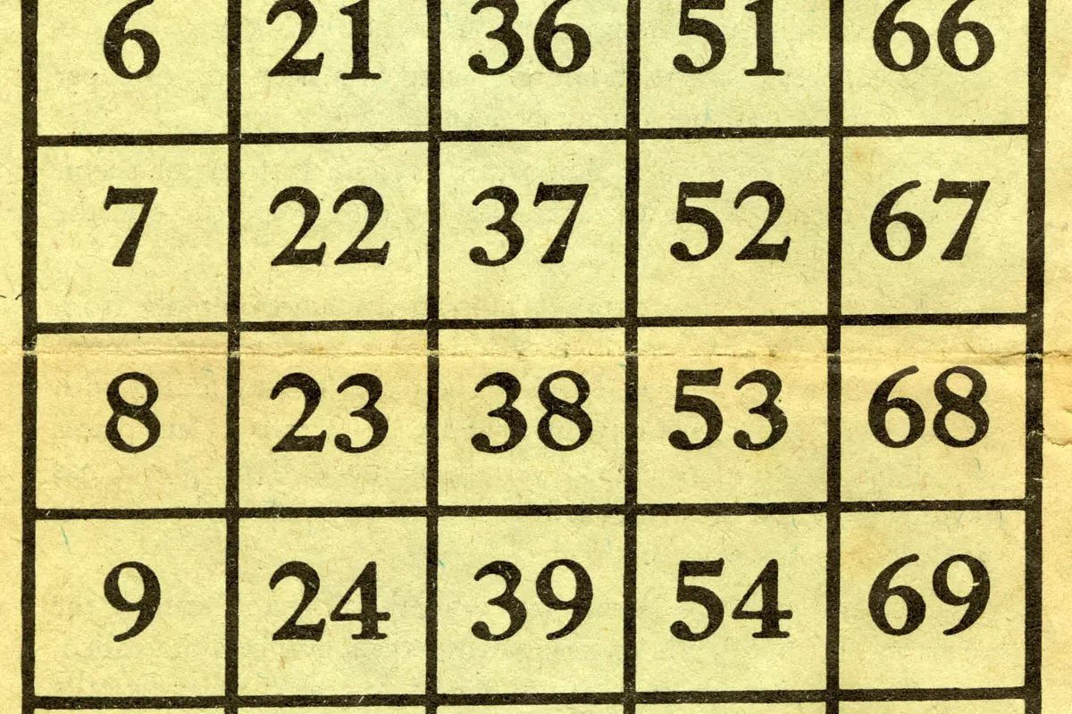 Filipino bingo chat room culture — what Tagalog banter does for retention cover