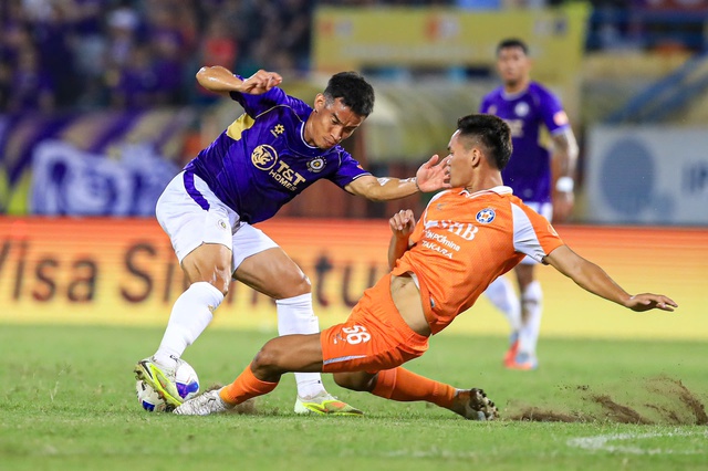 Bảng xếp hạng V-League 2025-26 sau vòng 21 với SHB Đà Nẵng cuối bảng và PVF-CAND ở vùng nguy hiểm