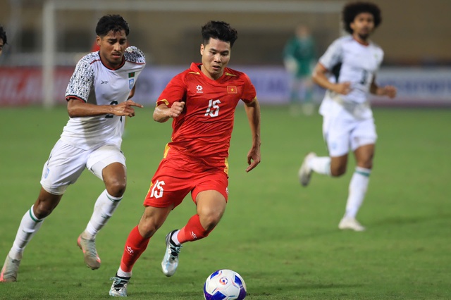 Đội tuyển Việt Nam của Kim Sang-sik luyện sơ đồ 3-4-3 chuẩn bị ASEAN Cup 2026