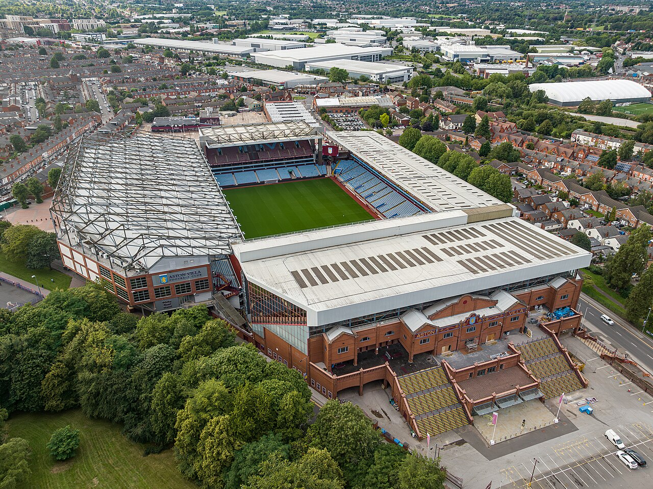 Villa Park - sân nhà của Aston Villa sẽ là nơi diễn ra trận bán kết lượt về Europa League ngày 7/5